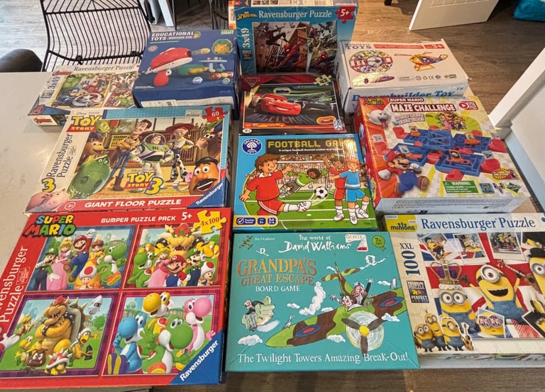 image for Selection of toys 