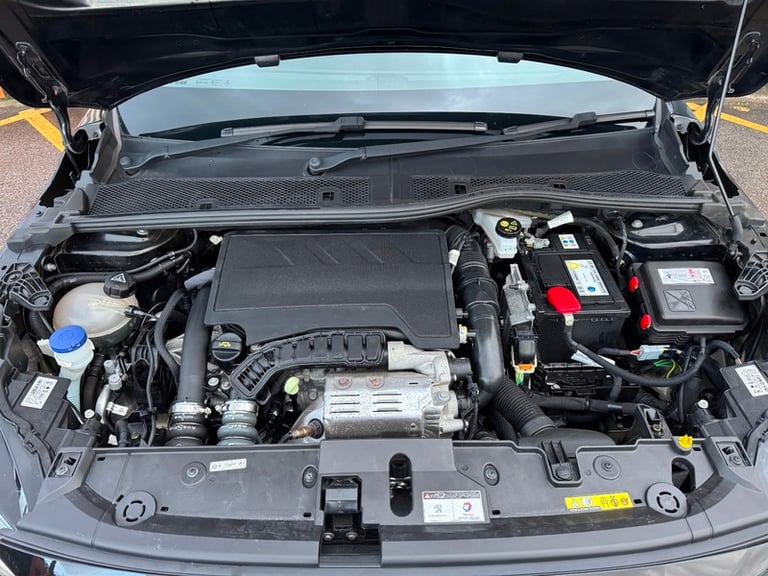 Peugeot 208 PURETECH ALLURE S/S