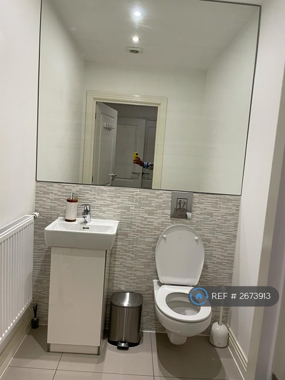 3 bedroom house in Autumn Way, West Drayton, UB7 (3 bed) (#2673913)