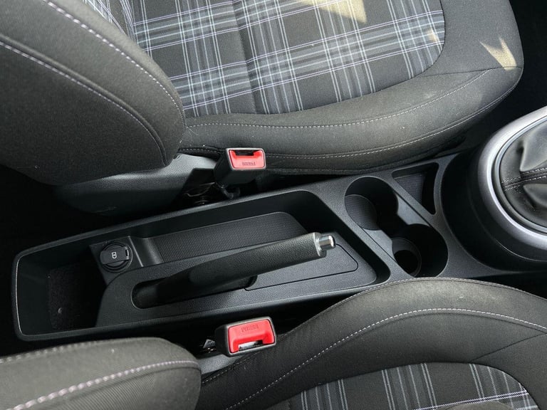 2024 Hyundai i10 1.0 Premium Hatchback 5dr Petrol Auto Euro 6 (s/s) (63 ps) Hatchback PETROL Auto...