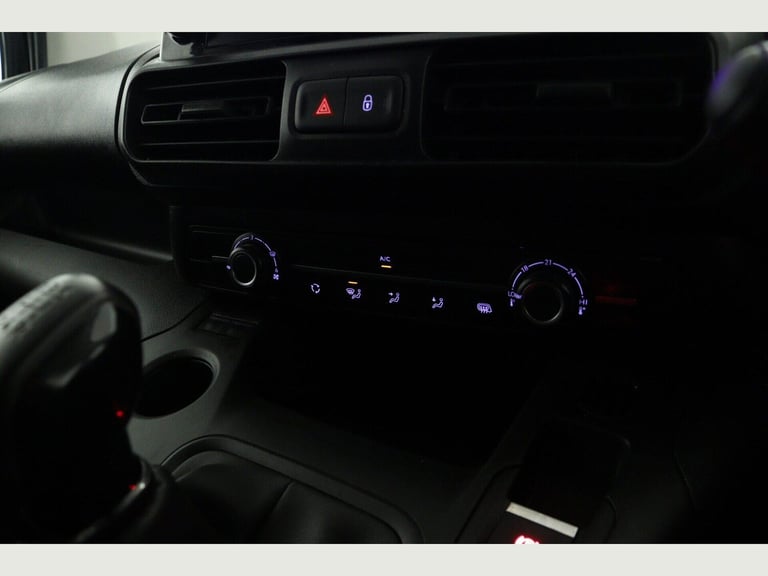 2021 Peugeot Partner Peugeot Partner 950 1.5 BlueHDi 100 Professional PANEL VAN Diesel Manual