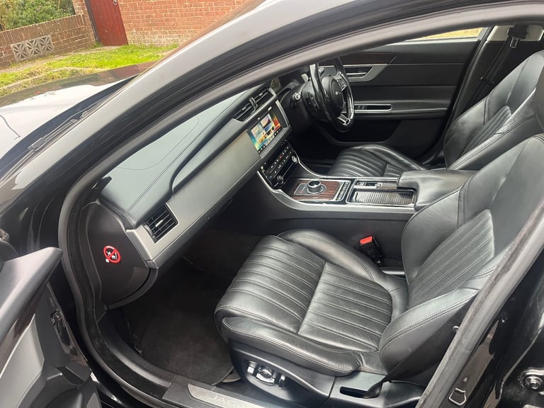 JAGUAR XF PREMIUM 2017 LOW MILAGE AUTO