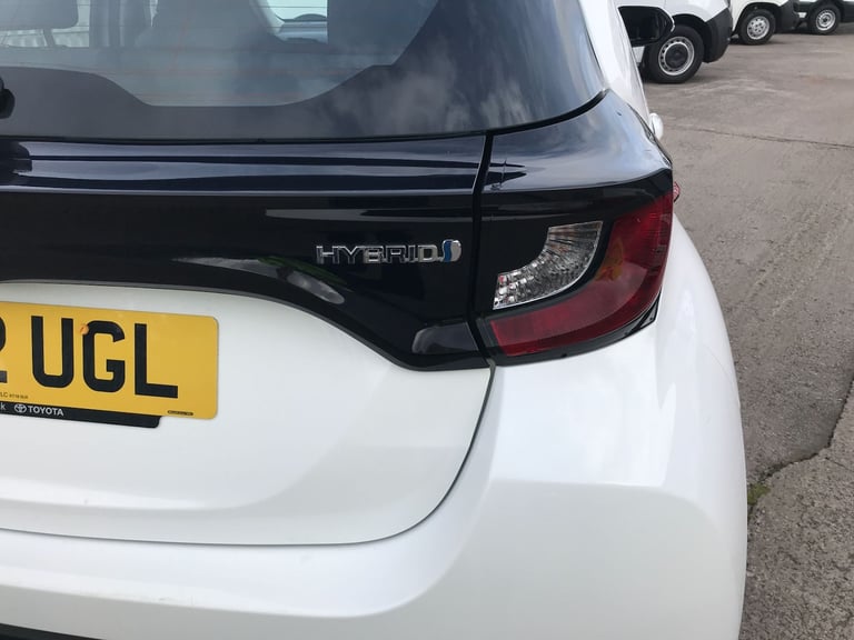 2022 Toyota Yaris 1.5 Hybrid Icon 5Dr Cvt Hatchback Hybrid Automatic