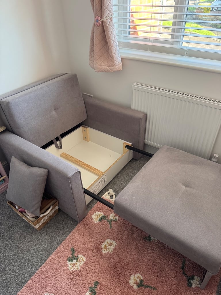 Chair - Pull out bed, Grey