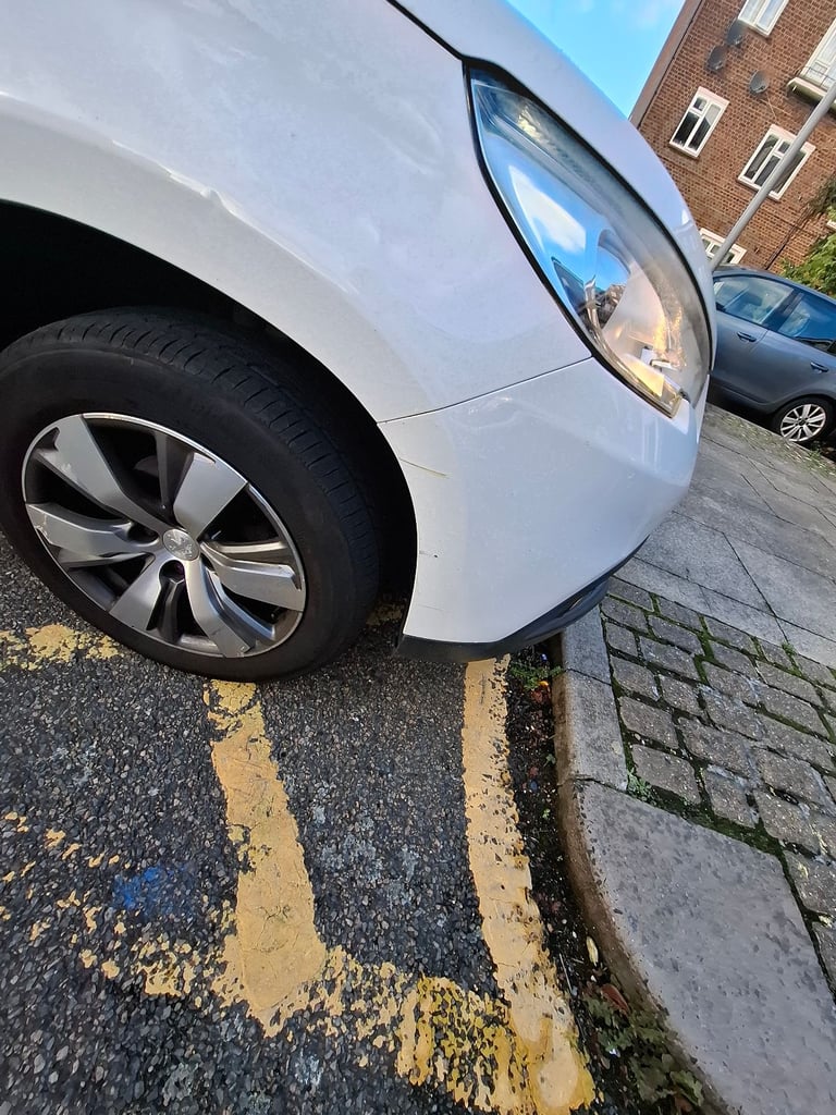 Peugeot, 2008, Hatchback, 2015, Manual, 1199 (cc), 5 doors