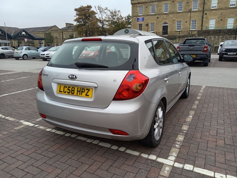 Kia, CEED, Hatchback, 2008, Manual, 1591 (cc), 5 doors