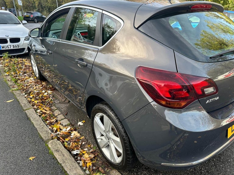 Vauxhall Astra 1.4 SRI! Low Mileage! With Full Service History!