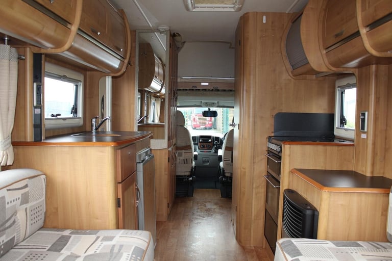 2009 "59" Plate Auto Trail Apache SE 634U Luxury 4 Berth Motorhome, Rear Lounge