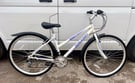 Ladies Raleigh hybrid bike 17’’ frame 700c wheels £70