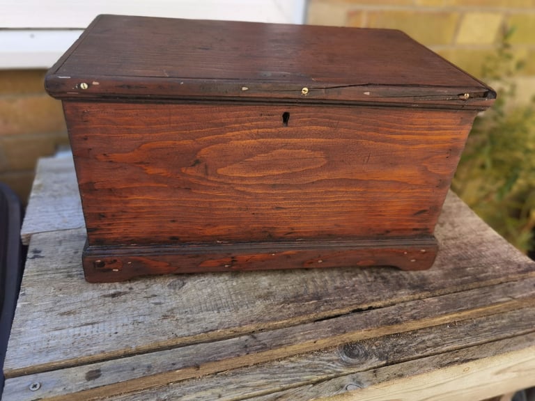  Rhodesian Black Wood Jewellery Box