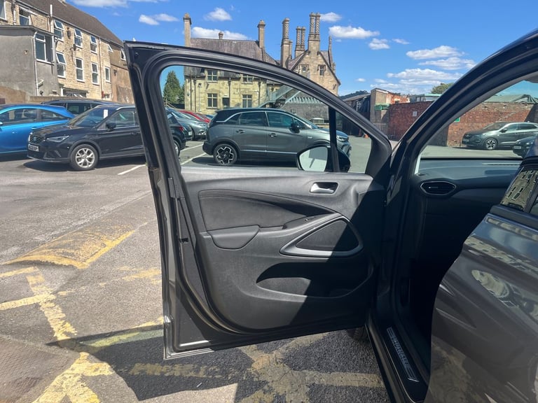 2022 Vauxhall Crossland Crossland 1.2T Ultimate 5dr Hatchback Petrol Automatic