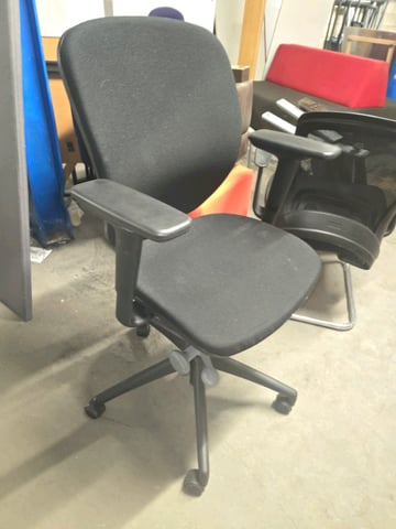 Used furniture deals delivery near me