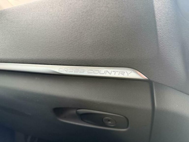 2014 Volvo V40 1.6 D2 Lux Powershift Euro 5 (s/s) 5dr HATCHBACK Diesel Automatic