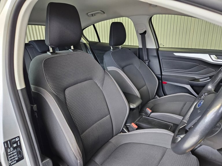 2019 Ford Focus 1.0T EcoBoost Zetec Hatchback 5dr Petrol Manual Euro 6 (s/s) (100 ps) Hatchback P...