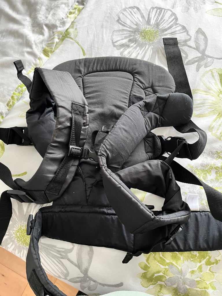 Infqmtino Advanced 4 in 1 baby carrier