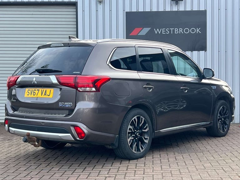 2017 Mitsubishi Outlander 2.0h 12kWh Juro CVT 4WD Euro 6 (s/s) 5dr SUV Hybrid Automatic