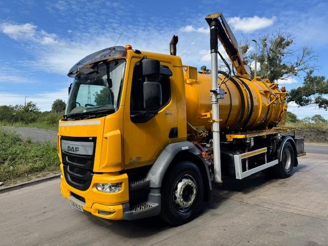 2016 16 DAF LF 220 E6 Whale low volume jet/vacuum tanker gully arm ex council