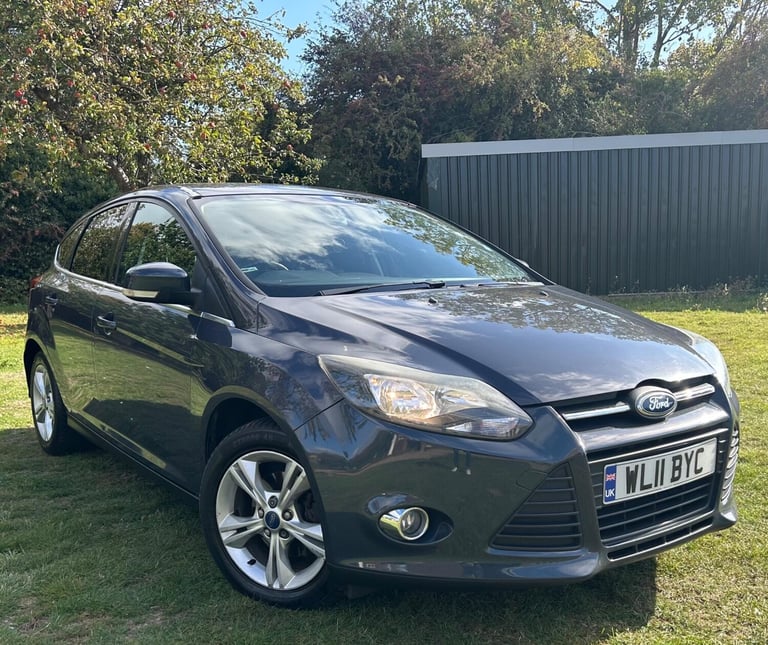 image for 2011 Ford Focus 1.6 Zetec Euro 5 5dr HATCHBACK Petrol Manual