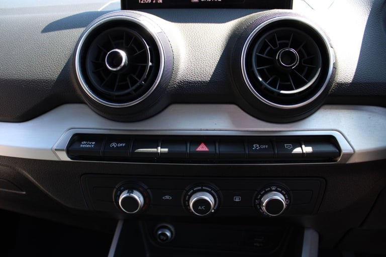 2018 Audi Q2 1.0 TFSI Sport Euro 6 (s/s) 5dr ESTATE Petrol Manual