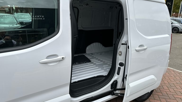 2024 Citroen Berlingo 1.5 BlueHDi 950Kg Driver Edition 130ps EAT8 [S/S] PANEL VAN DIESEL Automatic