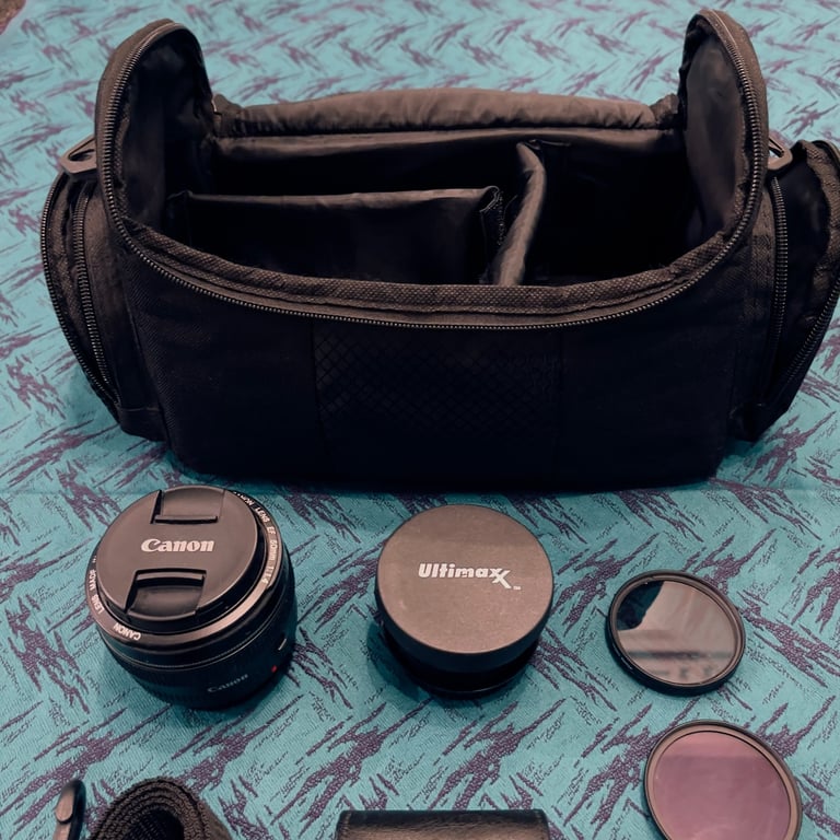 Canon 70D Dslr Camera And 2 X Lens Bundle