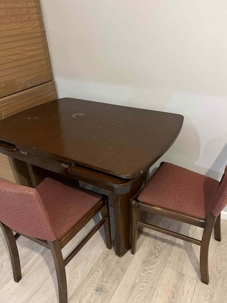FREE Folded table with 4 chairs 