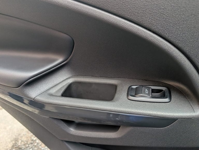 2016 Ford Ecosport 1.5 TDCi Titanium SUV 5dr Diesel Manual 2WD Euro 6 (95 ps) HATCHBACK Diesel Ma...