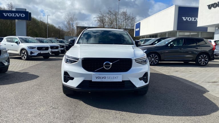 2024 Volvo XC40 2.0 B3P Plus Dark 5dr Auto ESTATE PETROL Automatic