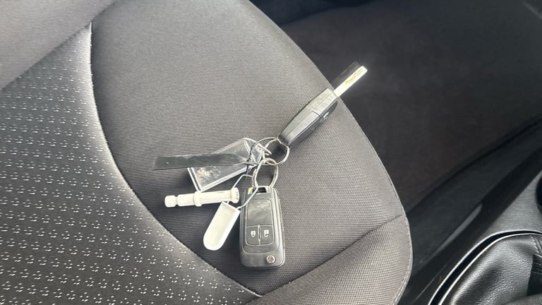 2016 Vauxhall Viva 1.0 SE 5dr [A/C] Petrol Hatchback Hatchback Petrol Manual