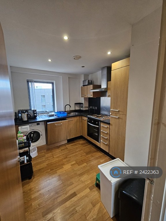 2 bedroom flat in The Nile, Manchester, M15 (2 bed) (#2422363)
