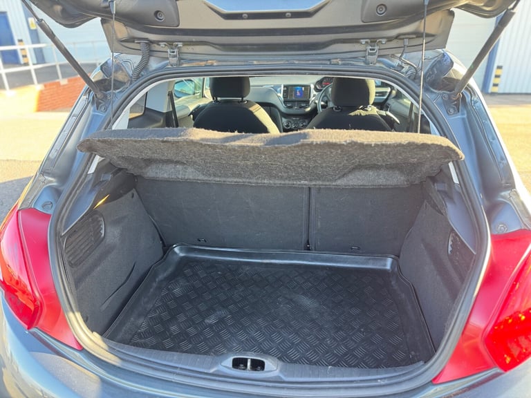2014 Peugeout 208 Active 1.2 Petrol Manual Hatchback - £20 Road Tax - Cheap Car
