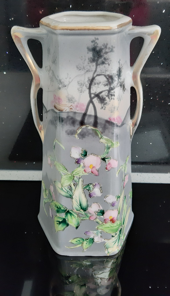 ROYAL NIPPON Nishiki decorative tall vase JAPAN in Reading, Berkshire Gumtree