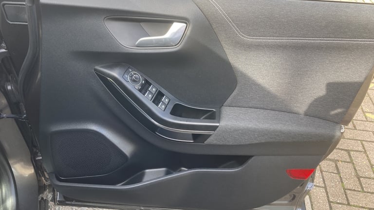 2022 Ford Puma 1.0 EcoBoost Hybrid mHEV Titanium 5dr Petrol Hatchback Hatchback Petrol Manual