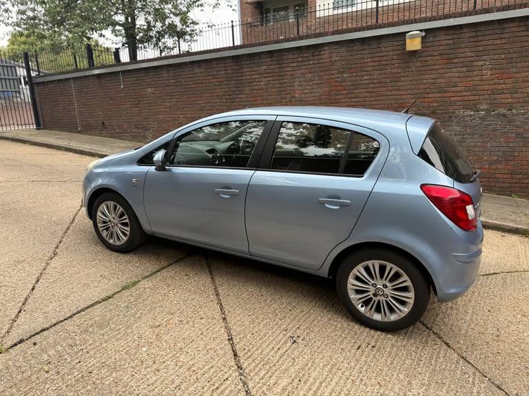 ULEZ FREE, Vauxhall, CORSA, Hatchback, 2014, Manual, 1398 (cc),5 doors - Image 2