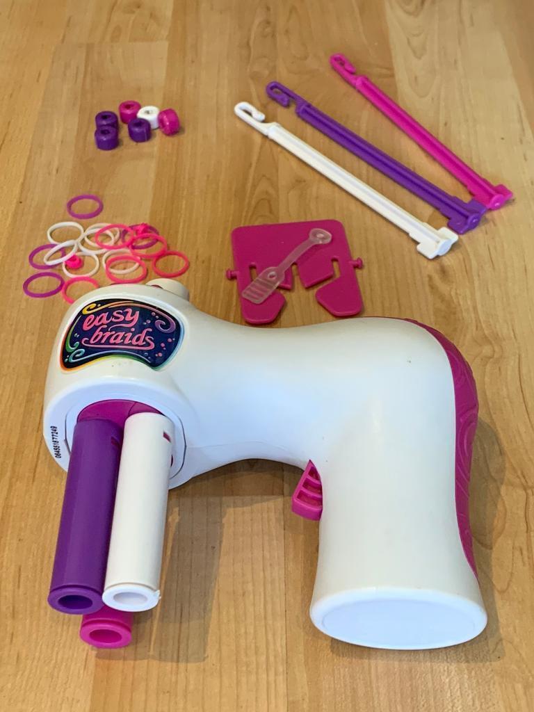 Automatic hair braider