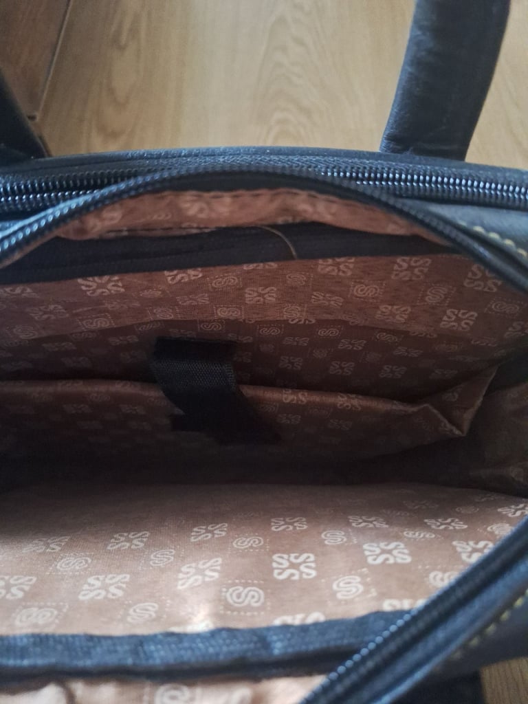 Black Leather Laptop / Document Bag — Excellent Condition