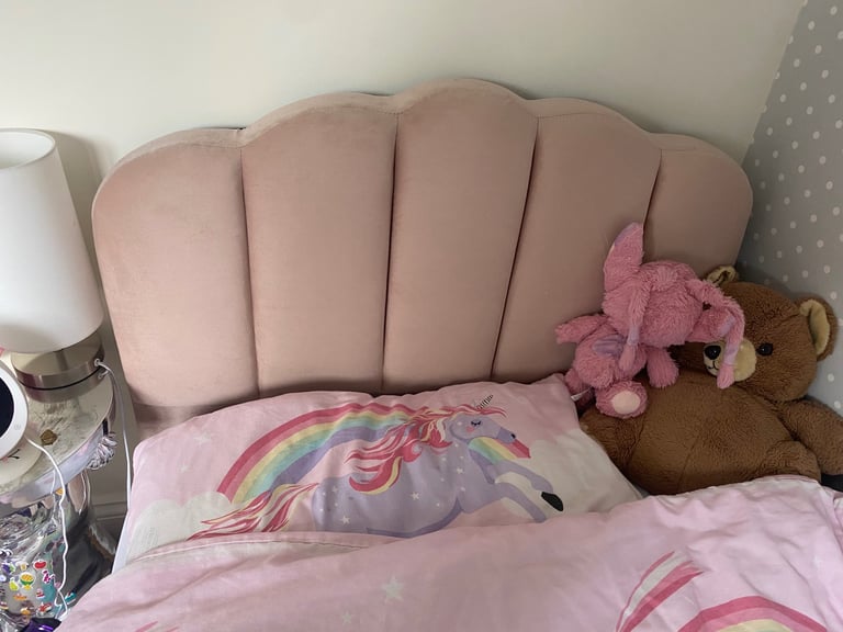 Pink velvet kids single bed