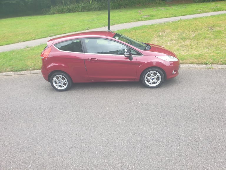 Ford, FIESTA, Hatchback, 2012, Manual, 1242 (cc), 3 doors