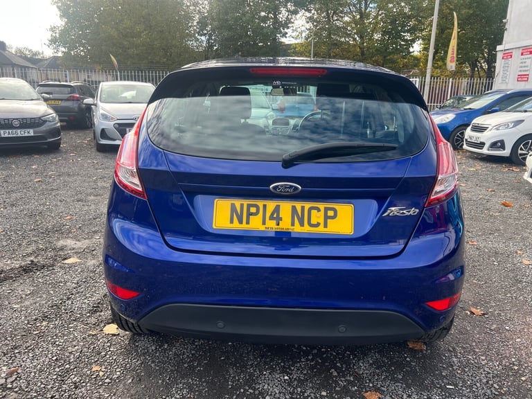 2015 Ford Fiesta 1.6 Zetec 5dr Powershift HATCHBACK Petrol Automatic