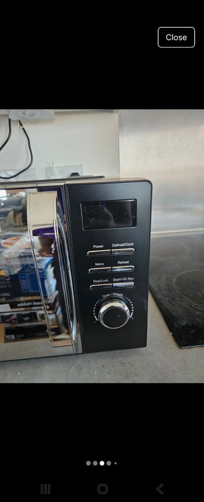 Beautiful and brand new russell hobbs rhmd830mb compact solo microwave (perfectly working)