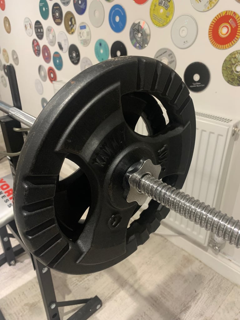 York Fitness B500 bench and weights 