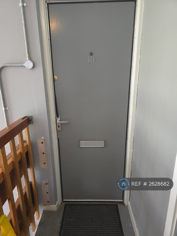 1 bedroom flat in Headford Close, Cambridge, CB5 (1 bed) (#2628682)
