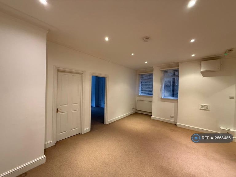 2 bedroom flat in Honey Yard, London, SE22 (2 bed) (#2668486)
