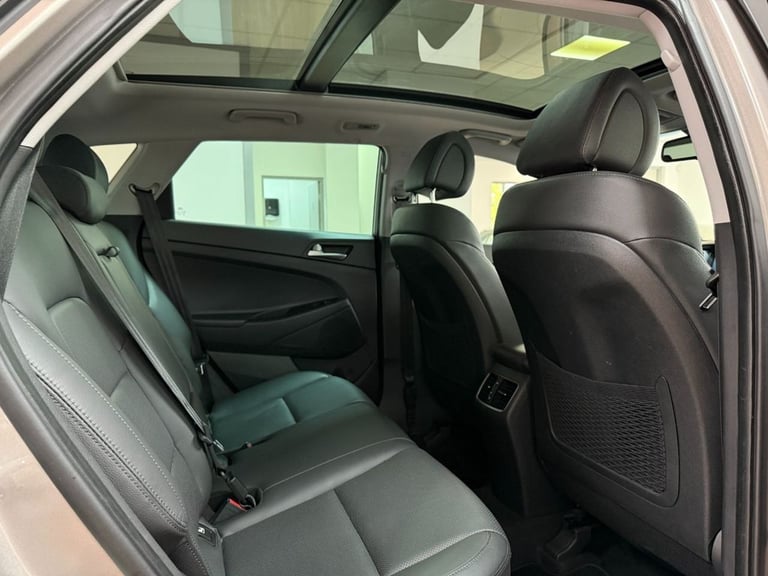 2017 Hyundai TUCSON 2.0 CRDi Premium SE SUV 5dr Diesel Auto 4WD Euro 6 (136 ps) ESTATE Diesel Aut...