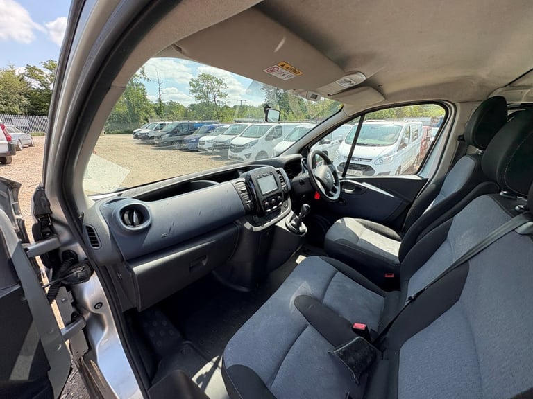 2018 Vauxhall Vivaro Vivaro  Combi CDTi S/S Minibus DIESEL Manual