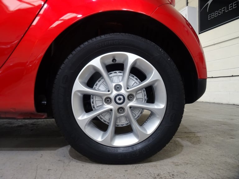2018 smart forfour 0.9 Turbo Passion 5dr Automatic **LOW MILEAGE*ONLY 12000 MILES FROM NEW** HATC...