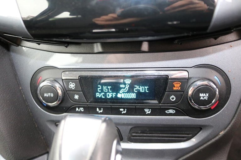 2014 Ford Focus 1.6 TITANIUM NAVIGATOR 5 Door Automatic Finance Available