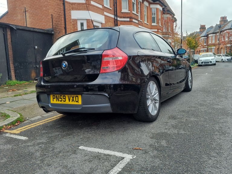 BMW, 1 SERIES, Hatchback, 2009, Manual, 1995 (cc), 3 doors