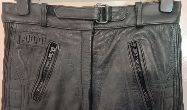 AKITO WOMENS MOTORCYCLE MOTORBIKE LEATHER TROUSERS Size 8-10