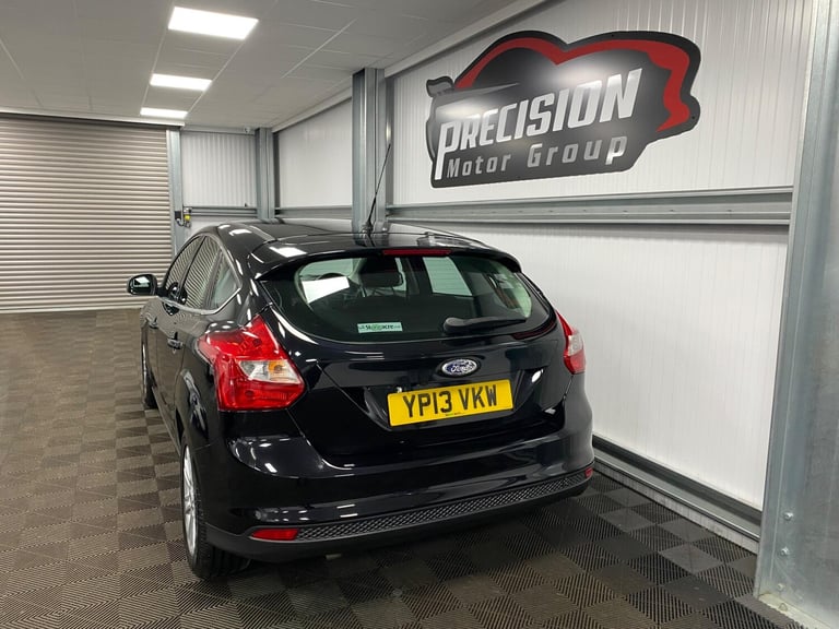  Ford Focus 1.0T EcoBoost Titanium Euro 5 (s/s) 5dr Petrol Manual